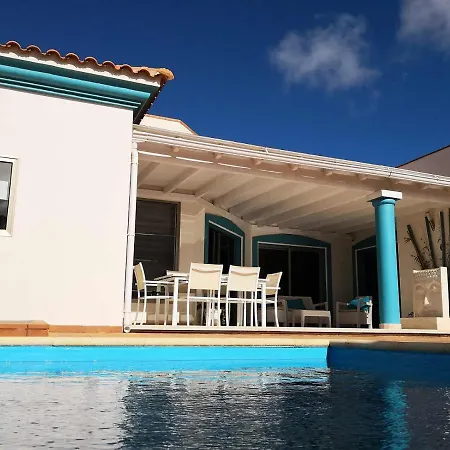 Surfintrip Academy&camp Hostel Corralejo