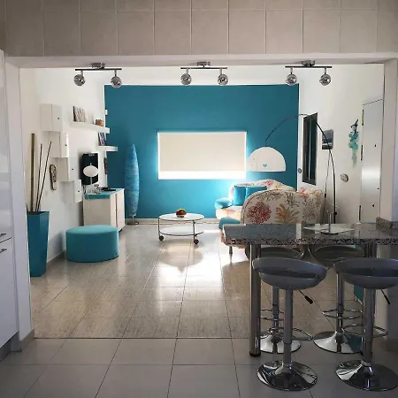 Surfintrip Academy&camp Hostel *