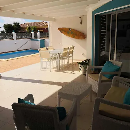 Hostel Surfintrip Academy&camp *