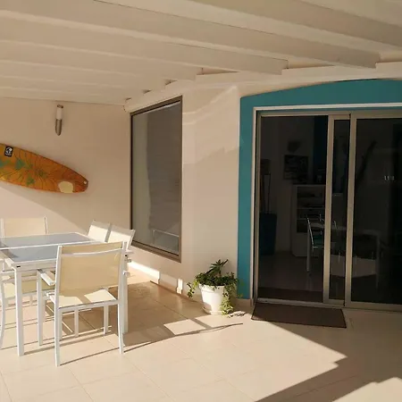 Hostel Surfintrip Academy&camp