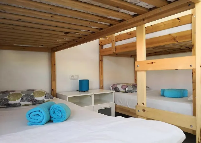 Surfintrip Academy&camp * קורלחו